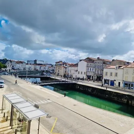 Apartmán Exceptionnel Vieux Port 65m2 4-6 Pers, Wifi, Patio *