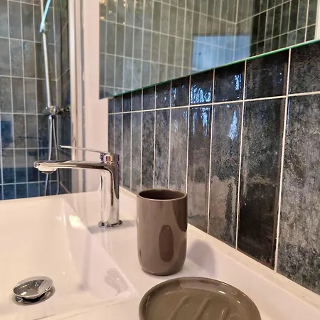 Exceptionnel Vieux Port 65m2 4-6 Pers, Wifi, Patio * La Rochelle (Charente-Maritime)