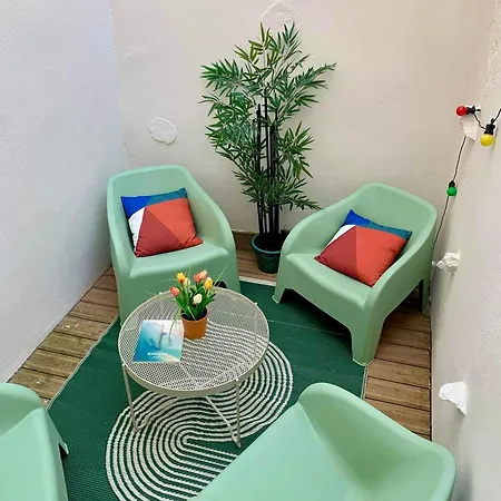Exceptionnel Vieux Port 65m2 4-6 Pers, Wifi, Patio