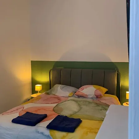 Exceptionnel Vieux Port 65m2 4-6 Pers, Wifi, Patio Apartmán